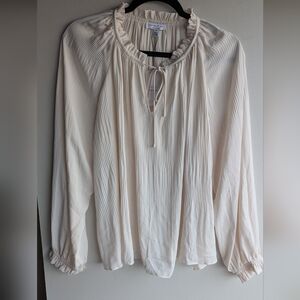 Current Air Cream Pleated Blouse